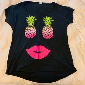 Flowy Zumba Fineapple tee